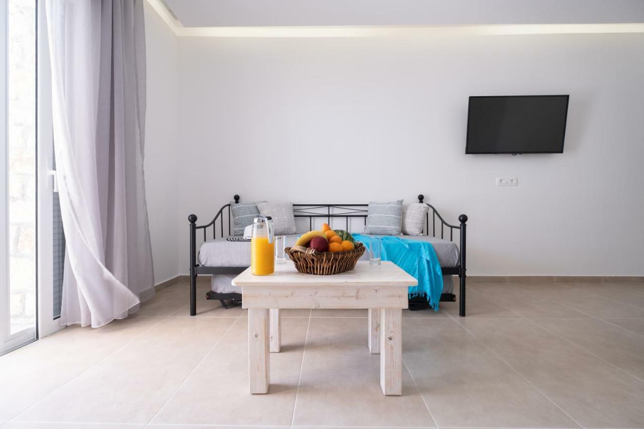 Cyclops Beach Apartments Perivolos  Exterior foto